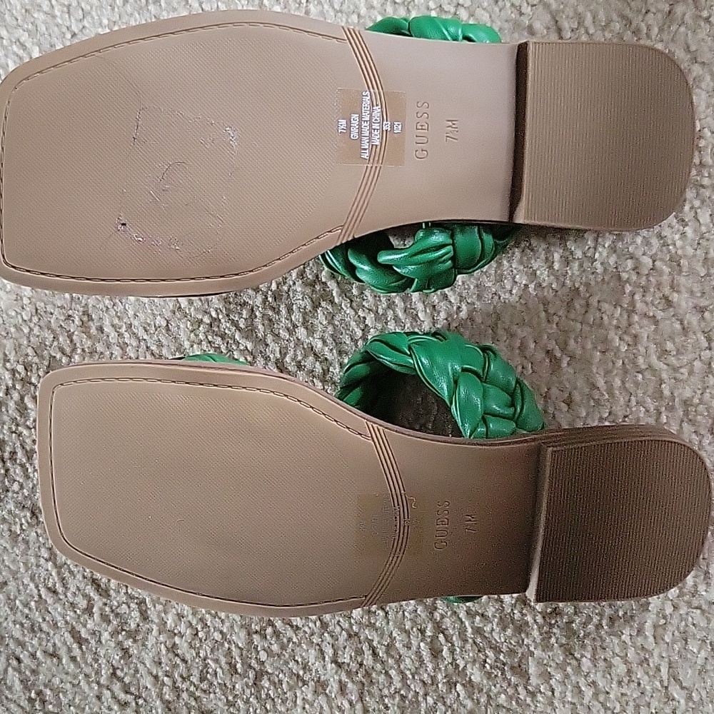 SANDALS NEW - Picture 2 of 4